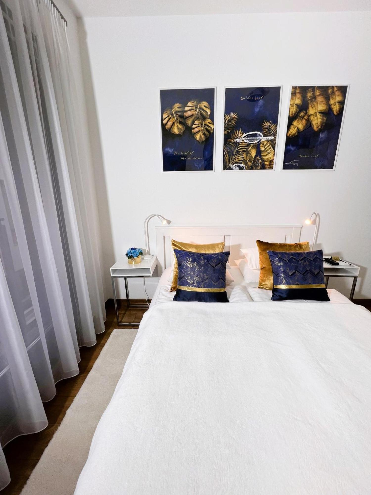 Luxe Central Studio With Pool, Parking & Ac Budapest Exterior foto